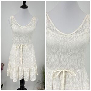 Front Bow Lace Dress Stretchy Fit/Flare Small Cream